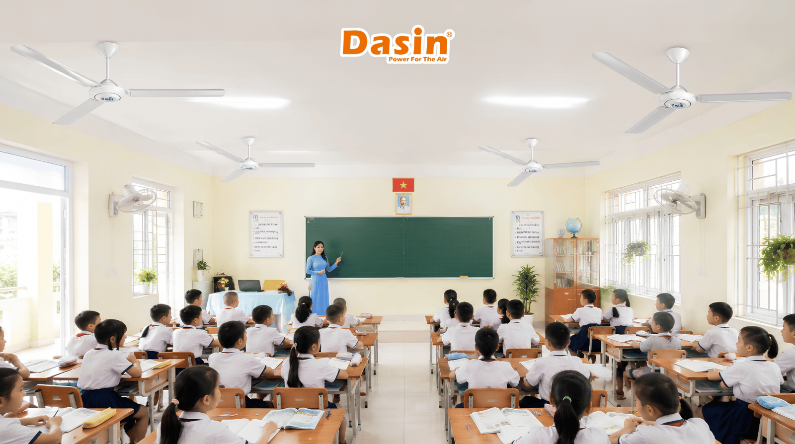 quạt treo trần lớp học
